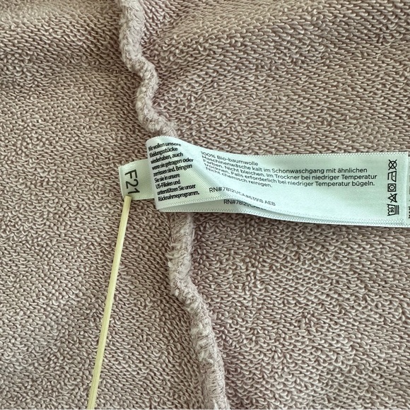 Eileen Fisher Organic Cotton French Terry Cap Sleeve Top in Light Plum | L | GUC - Picture 11 of 13